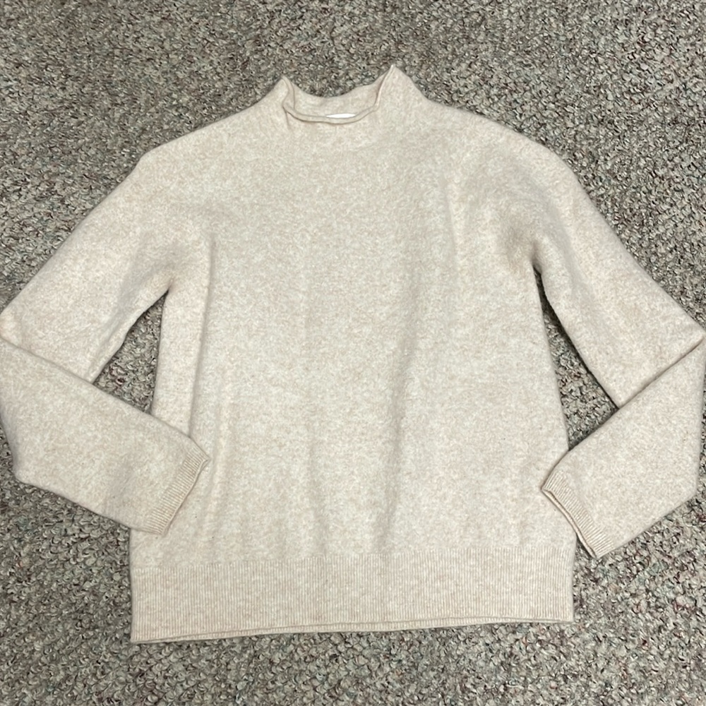 100% wool lanpulux sweater